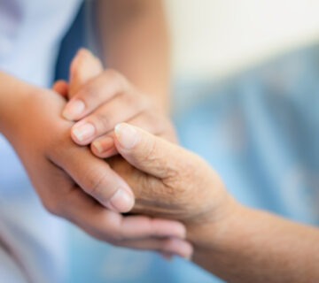 پانسمان زخم بستر با کامفیل