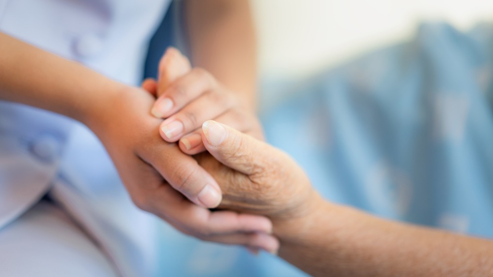 پانسمان زخم بستر با کامفیل