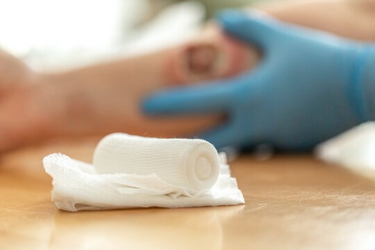 عکس دبریدمان زخم