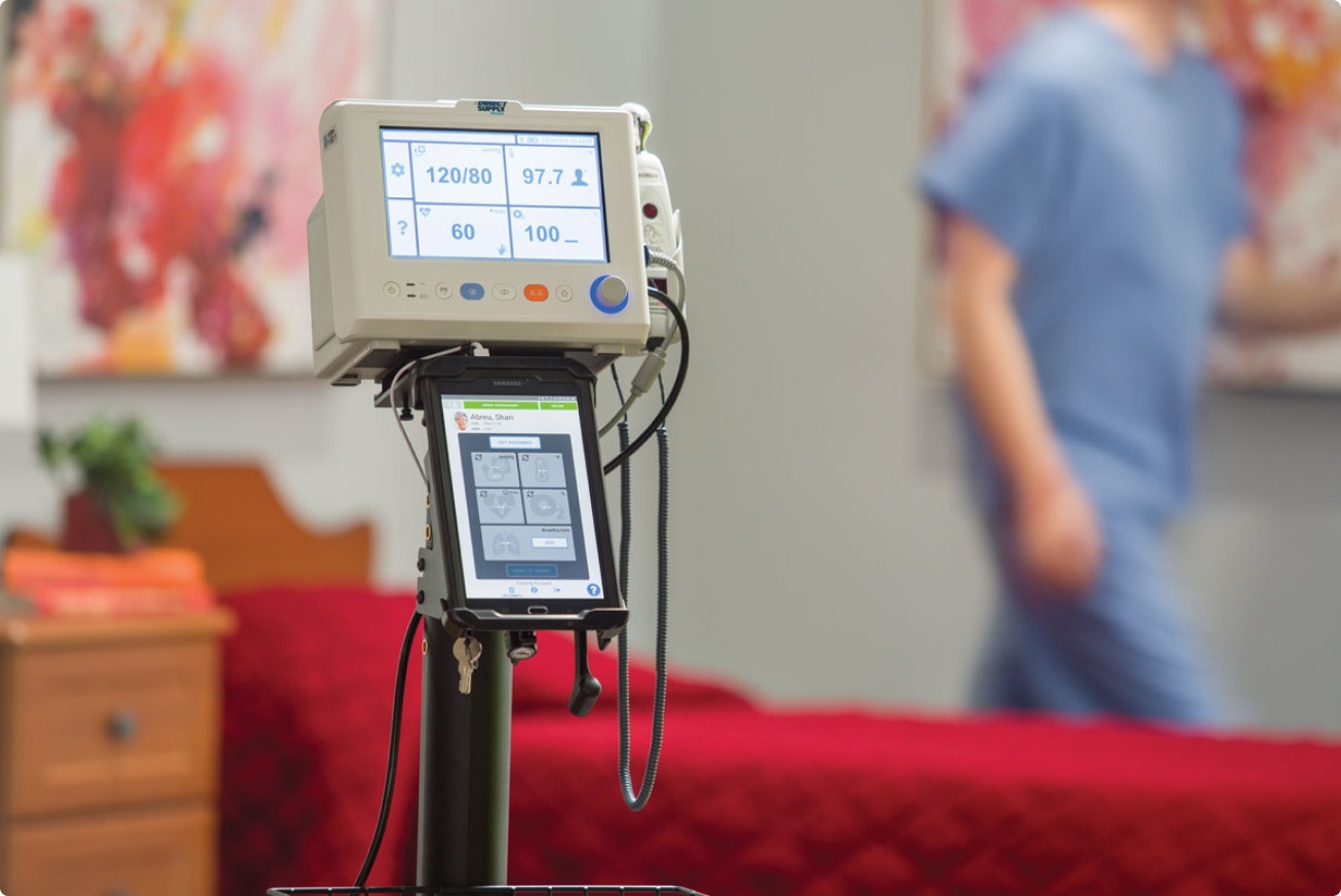 مانیتور علائم حیاتی